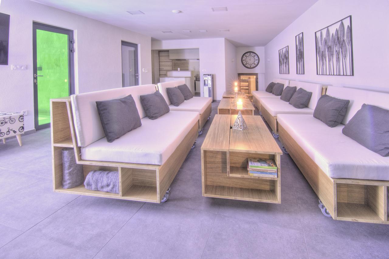 Apartmany Ladná エクステリア 写真