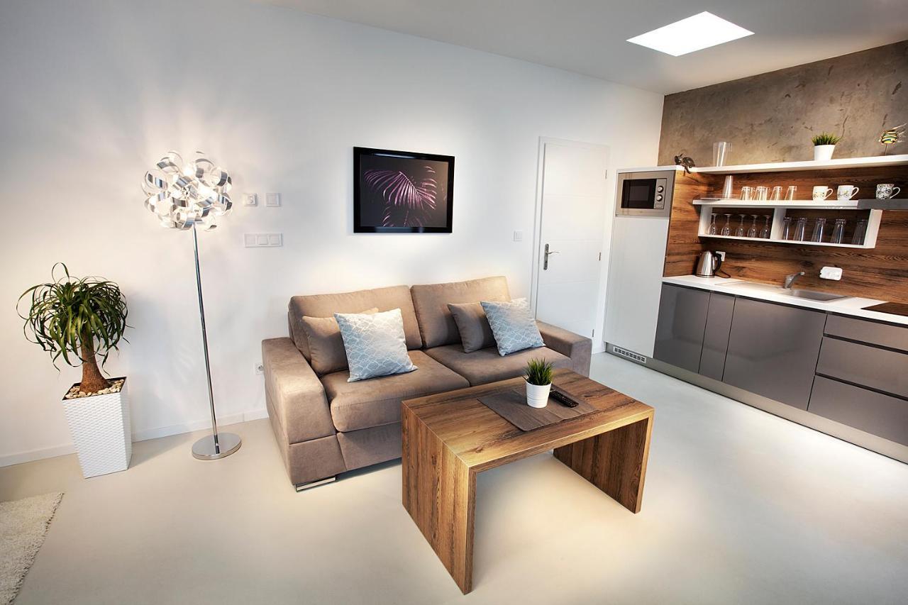 Apartmany Ladná エクステリア 写真