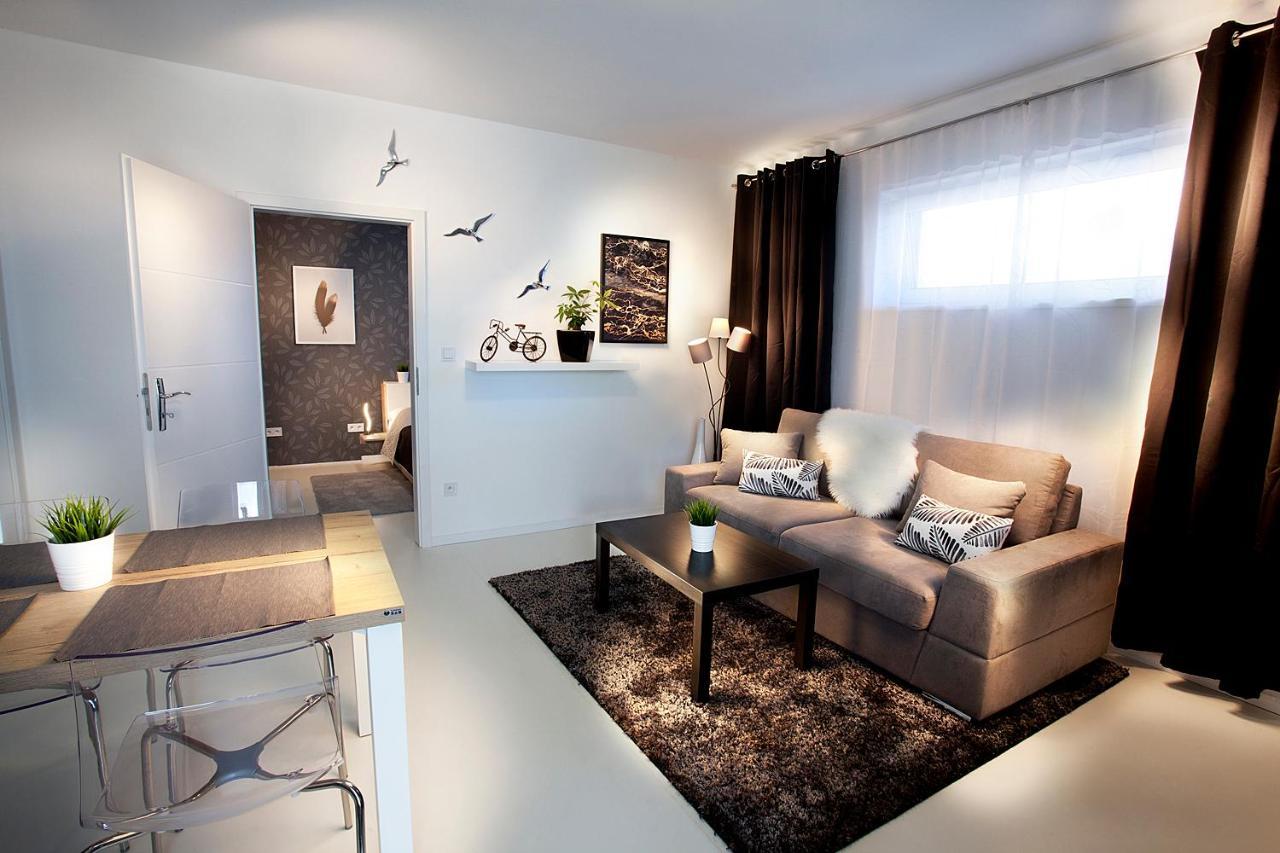 Apartmany Ladná エクステリア 写真