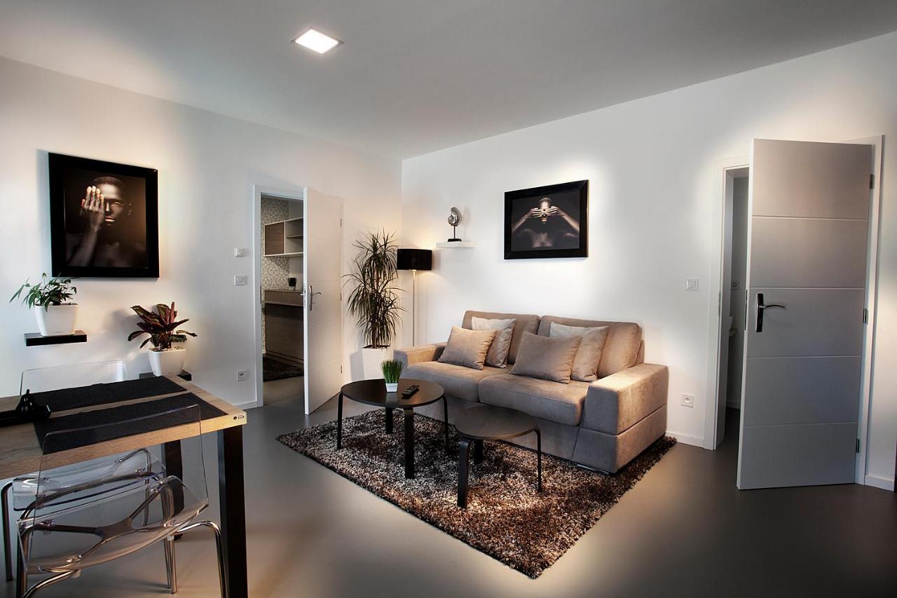 Apartmany Ladná エクステリア 写真
